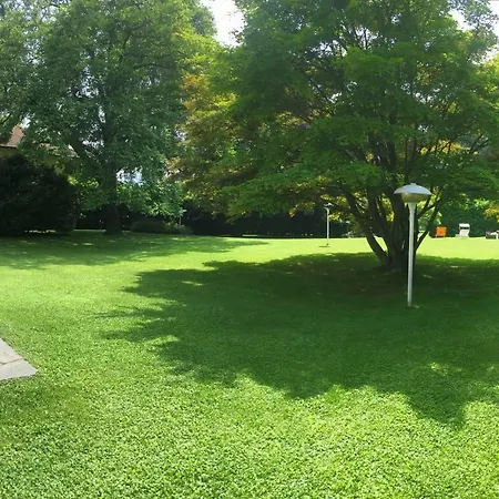 Villa Alice Lesa Buitenkant foto
